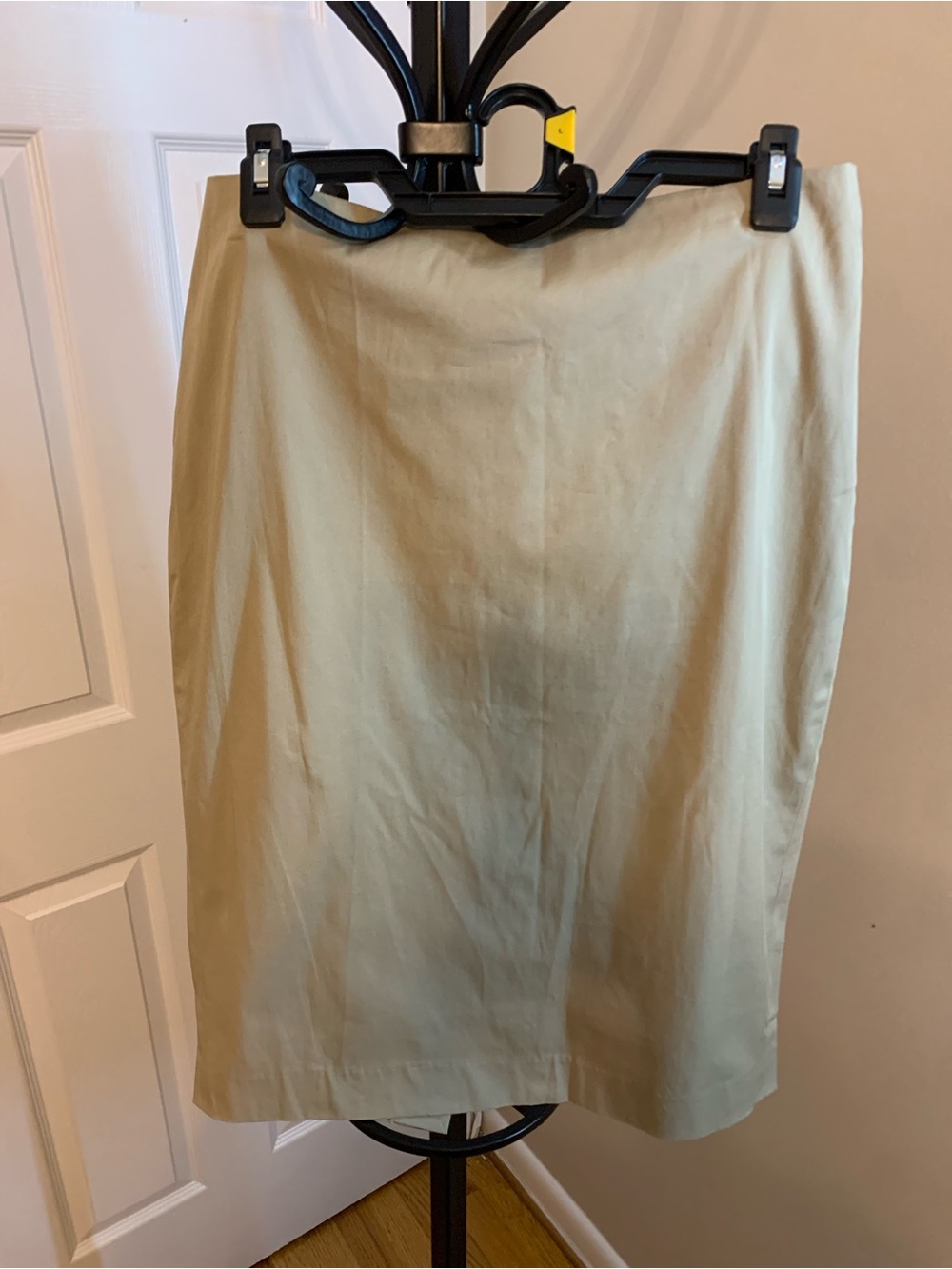Sutton Studio Beige Pencil Skirt
